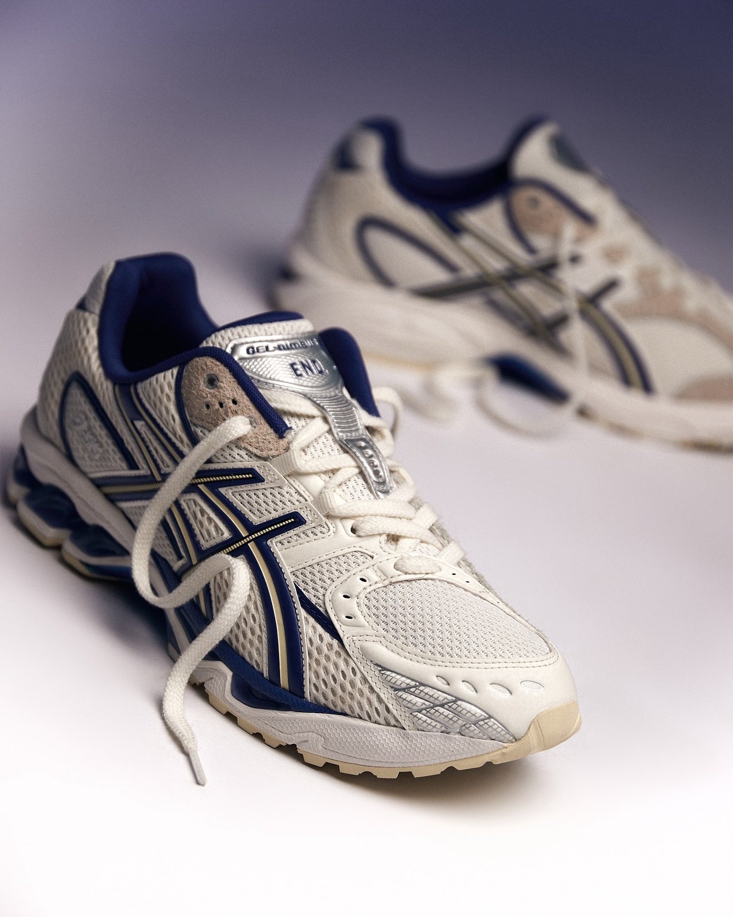 2025 年 8 月球鞋推薦：UNDEFEATED AJ4、Pharrell x adidas、END. x ASICS⋯多款重磅聯名強勢出擊！（不斷更新）