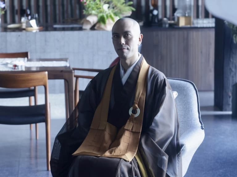 「不論新聞如何翻滾，請記得，每一天，你都有能力選擇回到愛的頻率。」《Alice 的情緒快遞》