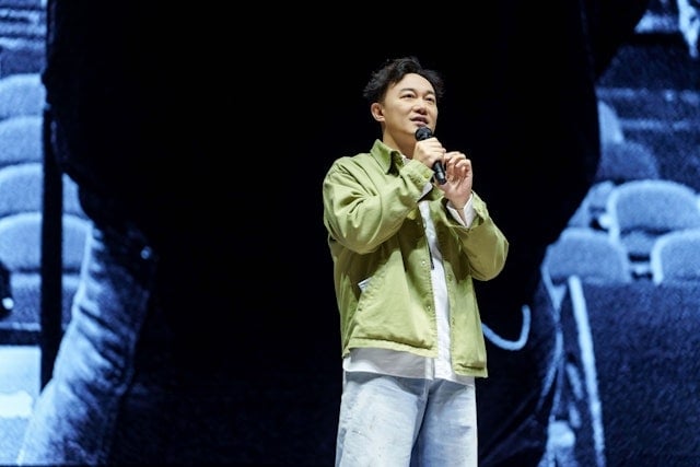 陳奕迅演唱會唱一半胸痛乾嘔！疑似焦慮症發作引粉絲擔憂！