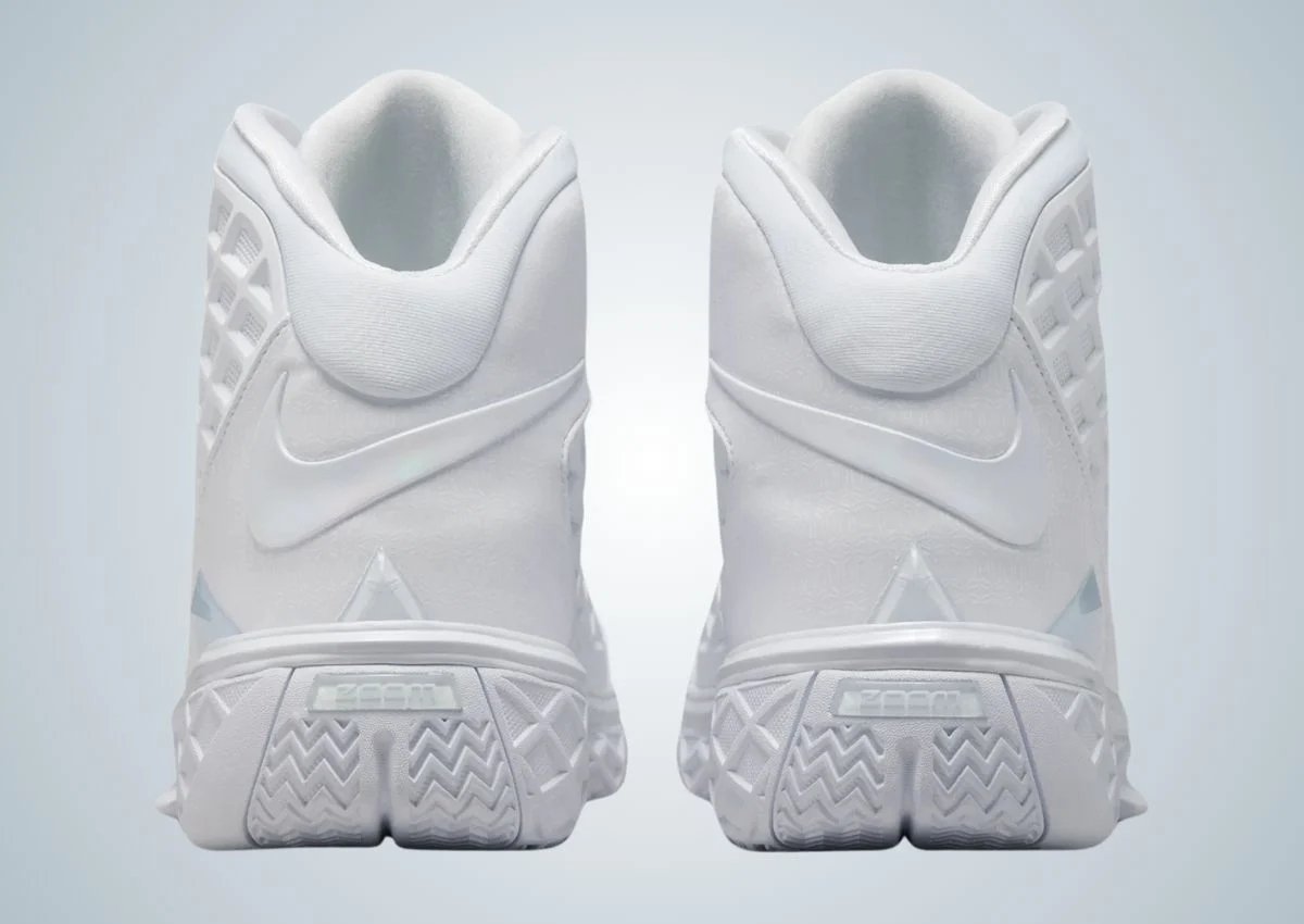 Nike Kobe 3 Protro「Halo」全白配色登場！完整細節＆發售時間一覽！