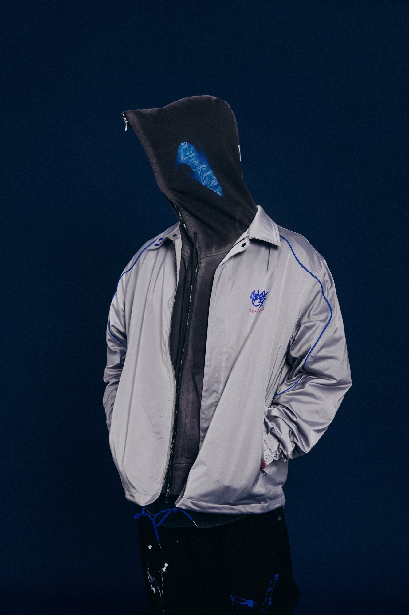 塗鴉傳奇 STASH 首度來台，限量簽名會同步登場！攜手 PHANTACI x Mitchell & Ness 三方聯名系列 8/30 正式發售