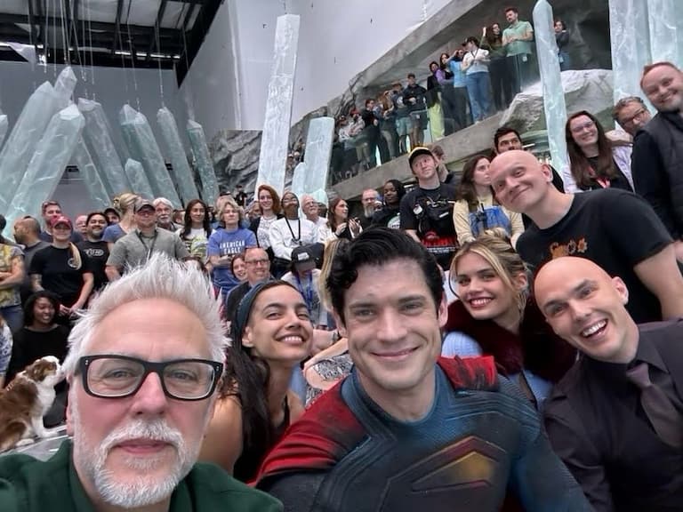 《超人》導演詹姆斯岡恩 James Gunn 解釋提前上架數位平台原因！竟是為銜接《和平使者》第二季！