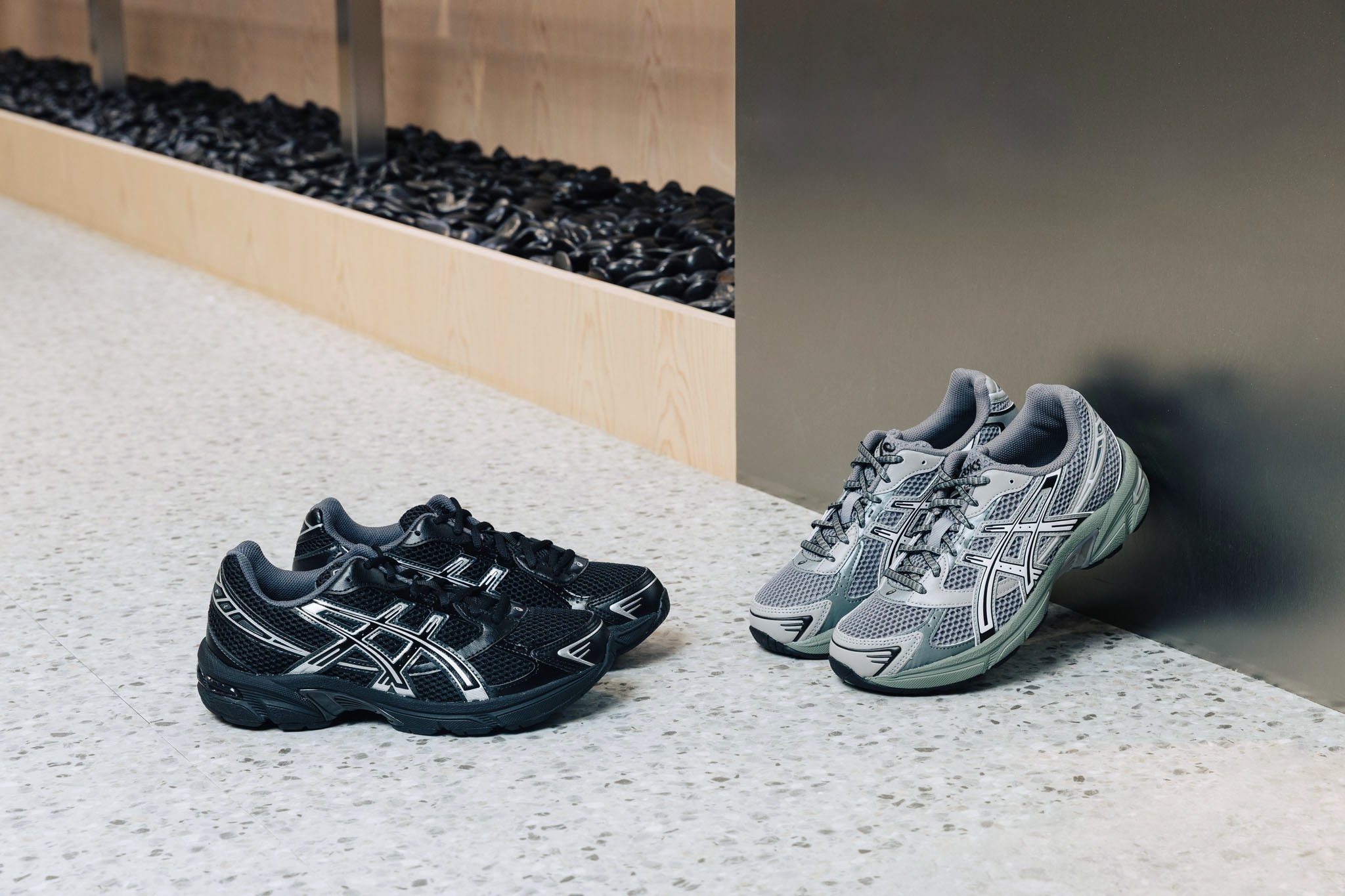 限定鞋款一次看飽！ASICS 台南小北門店開幕，J 編帶你直擊開箱現場重點鞋牆！