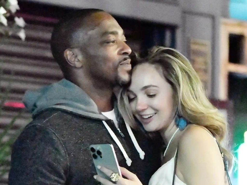「美國隊長」安東尼麥基 Anthony Mackie 當街熱吻新女友！離婚七年首度公開放閃！