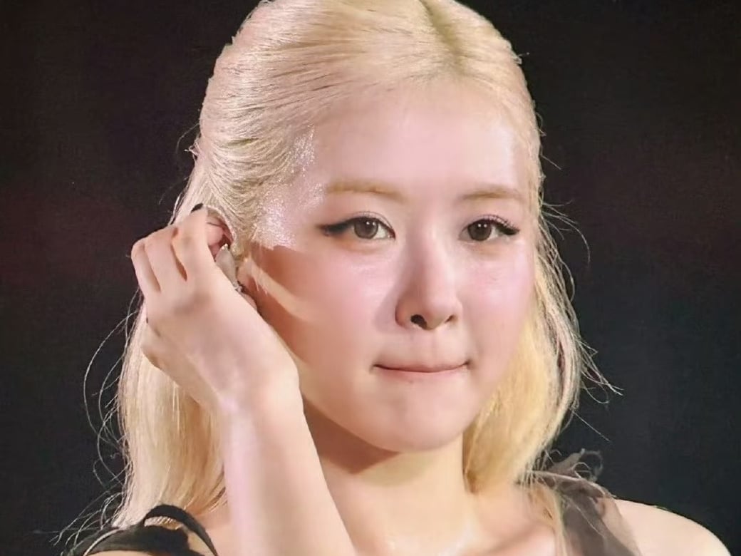 BLACKPINK Rosé 身高 168 最新近照曝光！甩掉過瘦體態，粉絲驚呼：「看起來更健康！」