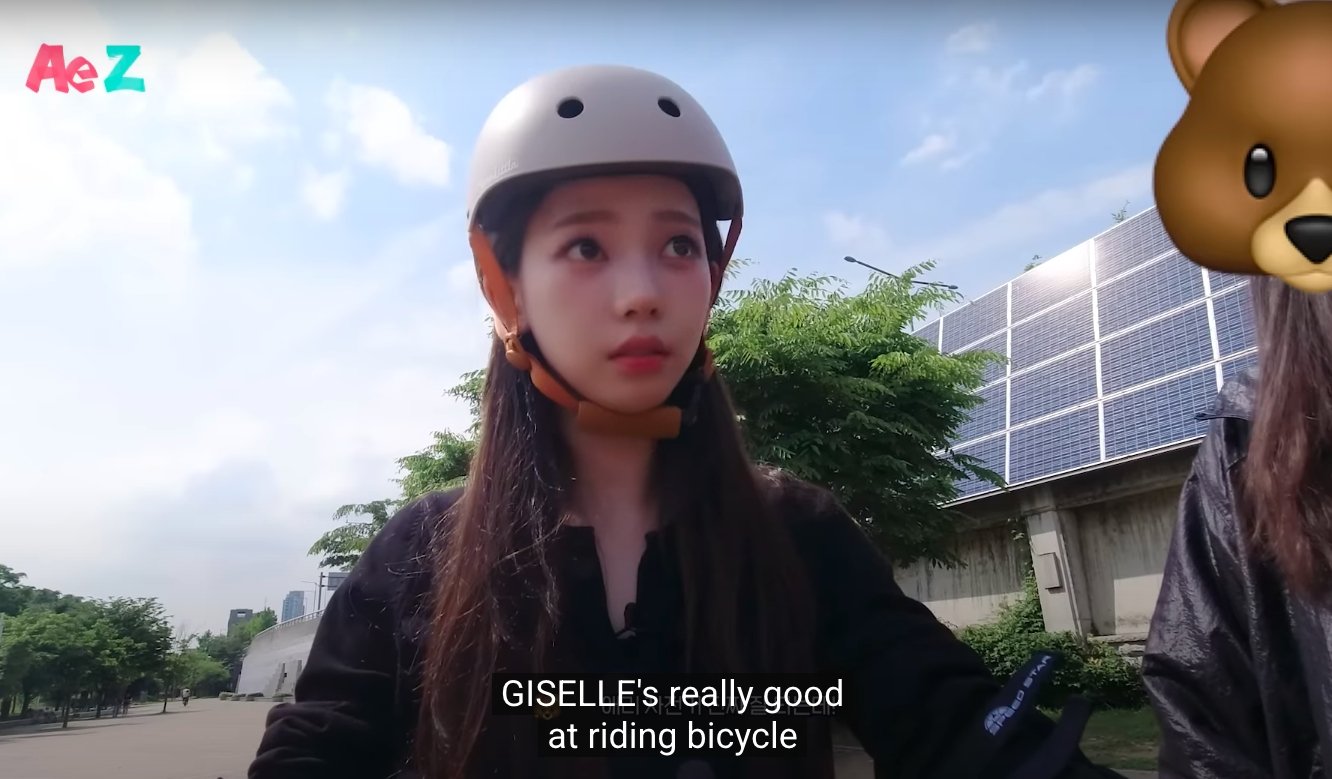 aespa Karina 挑戰騎腳踏車搞笑反應不斷！偷抱怨 Giselle：「都不扶我！」