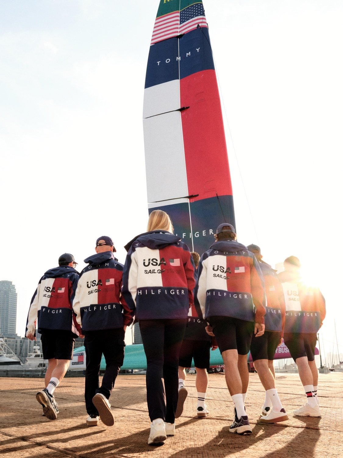 TOMMY HILFIGER 與 SailGP 國際帆船大獎賽美國隊合作打造融合機能與經典學院的全新系列