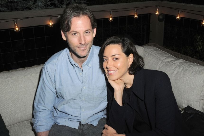 Aubrey Plaza 奧布瑞普拉扎首談丈夫自殺：「每天都是一場掙扎！」