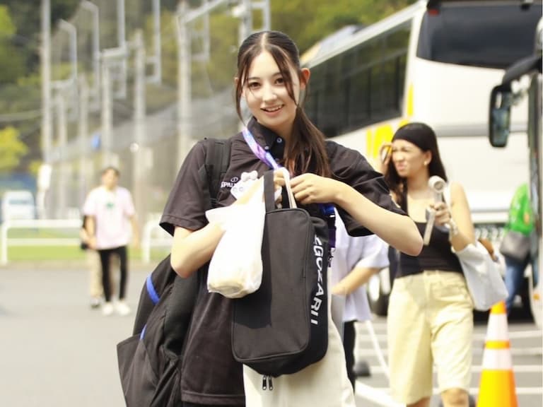 亞洲大學生籃球聯賽日體大女職員被評「真人赤木晴子」！超清新甜美外型成場邊嬌點！【野生抓正妹】
