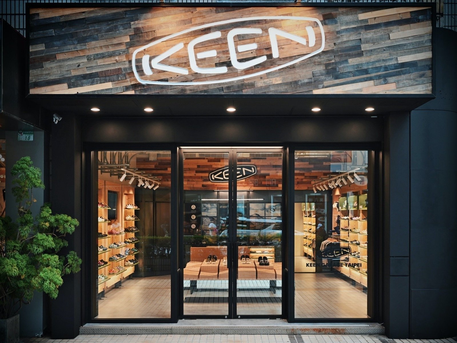 KEEN Garage Taipei 全台首間專賣店插旗東區！人氣 Uneek 系列、限定聯名款完整收錄！