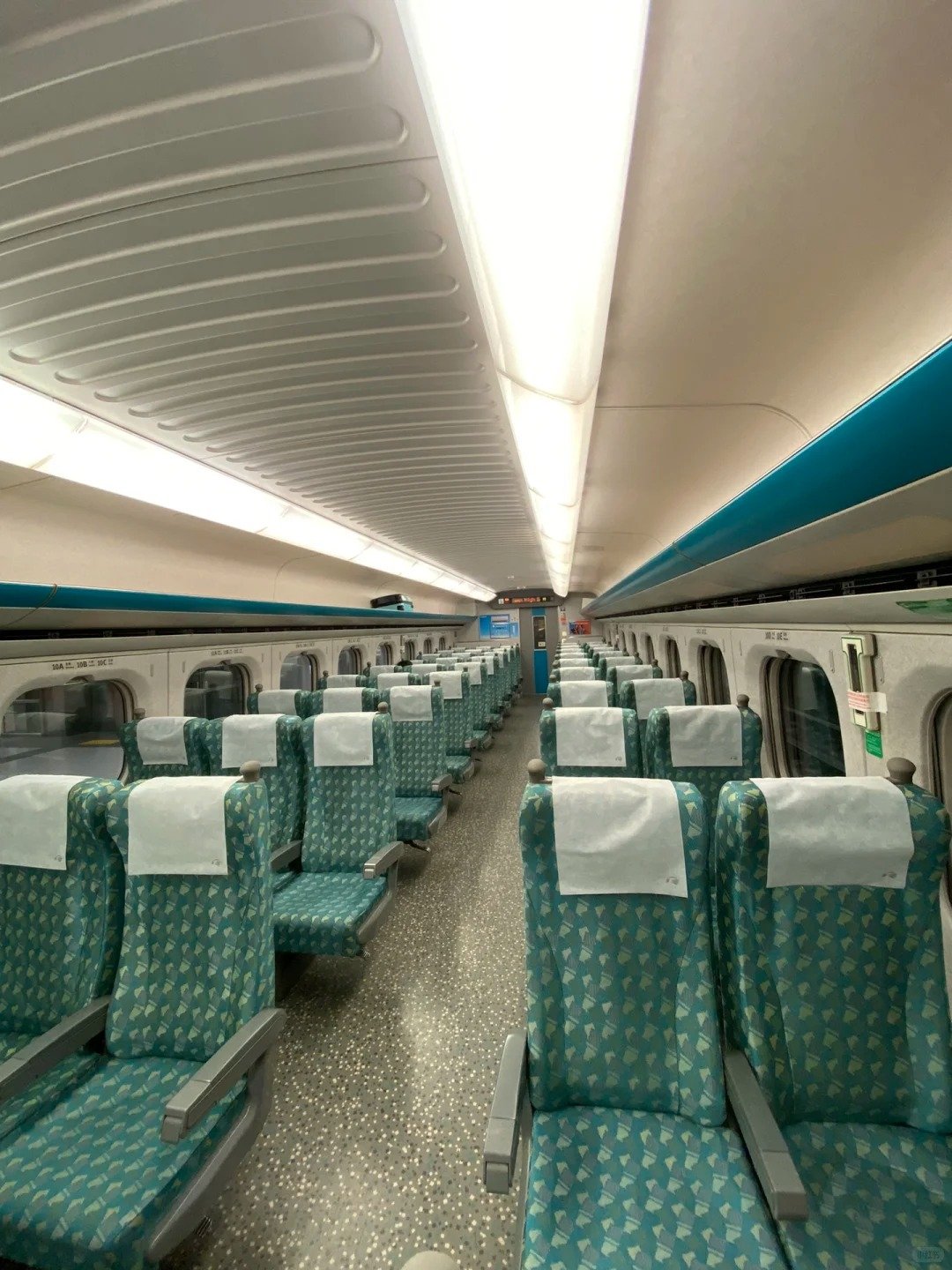 台灣高鐵宣布實施「寧靜車廂」！9 月 22 日正式上線、違規將拒載！