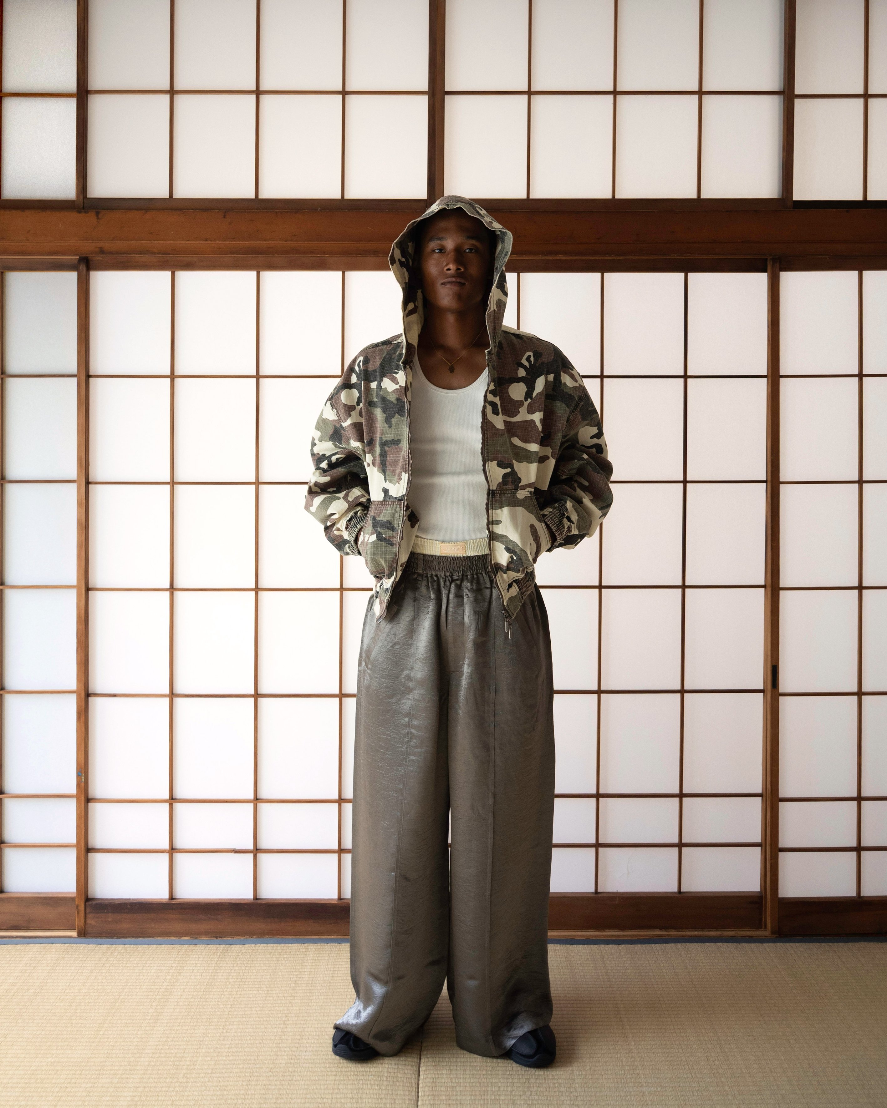 楊艾倫 YANGI x UNITED ARROWS 聯名登場!別注單品、期間限定 POP-UP 同步展開!