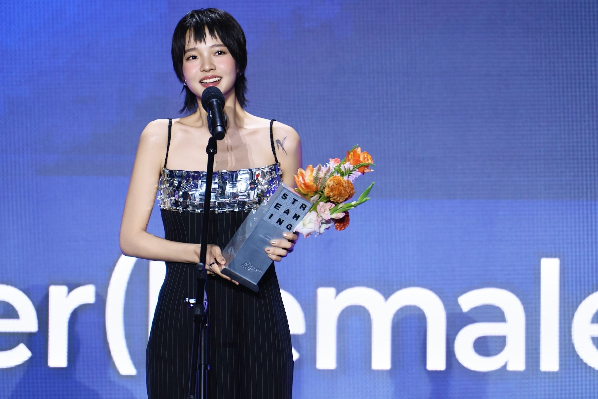 《影后》史艾瑪林廷憶奪「全球 OTT 大獎」!「胖姐」鍾欣凌親頒引熱議!