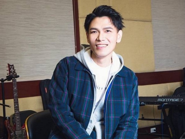 楊宗緯演唱會意外跌落舞台緊急送醫！最新微博報平安：「讓大家擔心了」