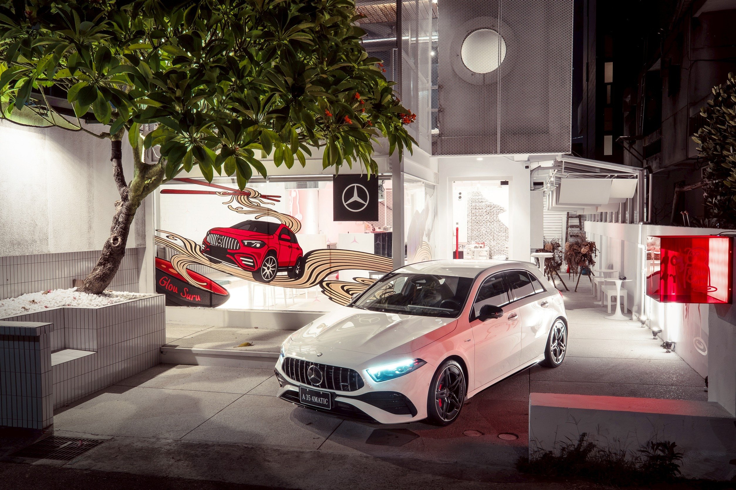 Mercedes-Benz 聯手台中最潮麵吧 Glou Suru 打造「星選擇套餐」!為全新進化豪華小型車獻上時髦味覺體驗!