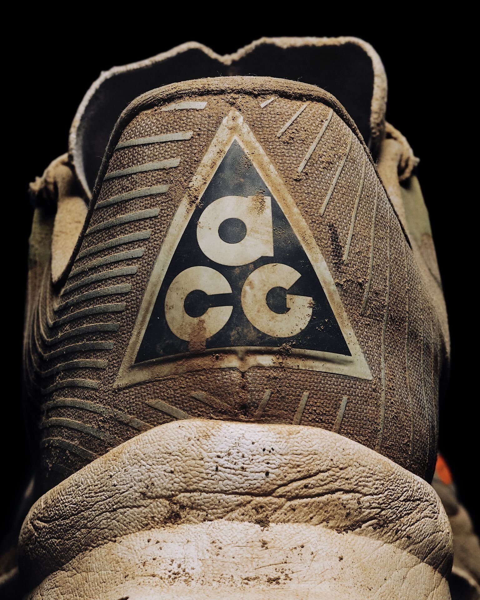 Nike ACG Ultrafly 全地形超級跑鞋正式登場!三大頂尖科技、累積 3 萬英里測試⋯亮點一次看!