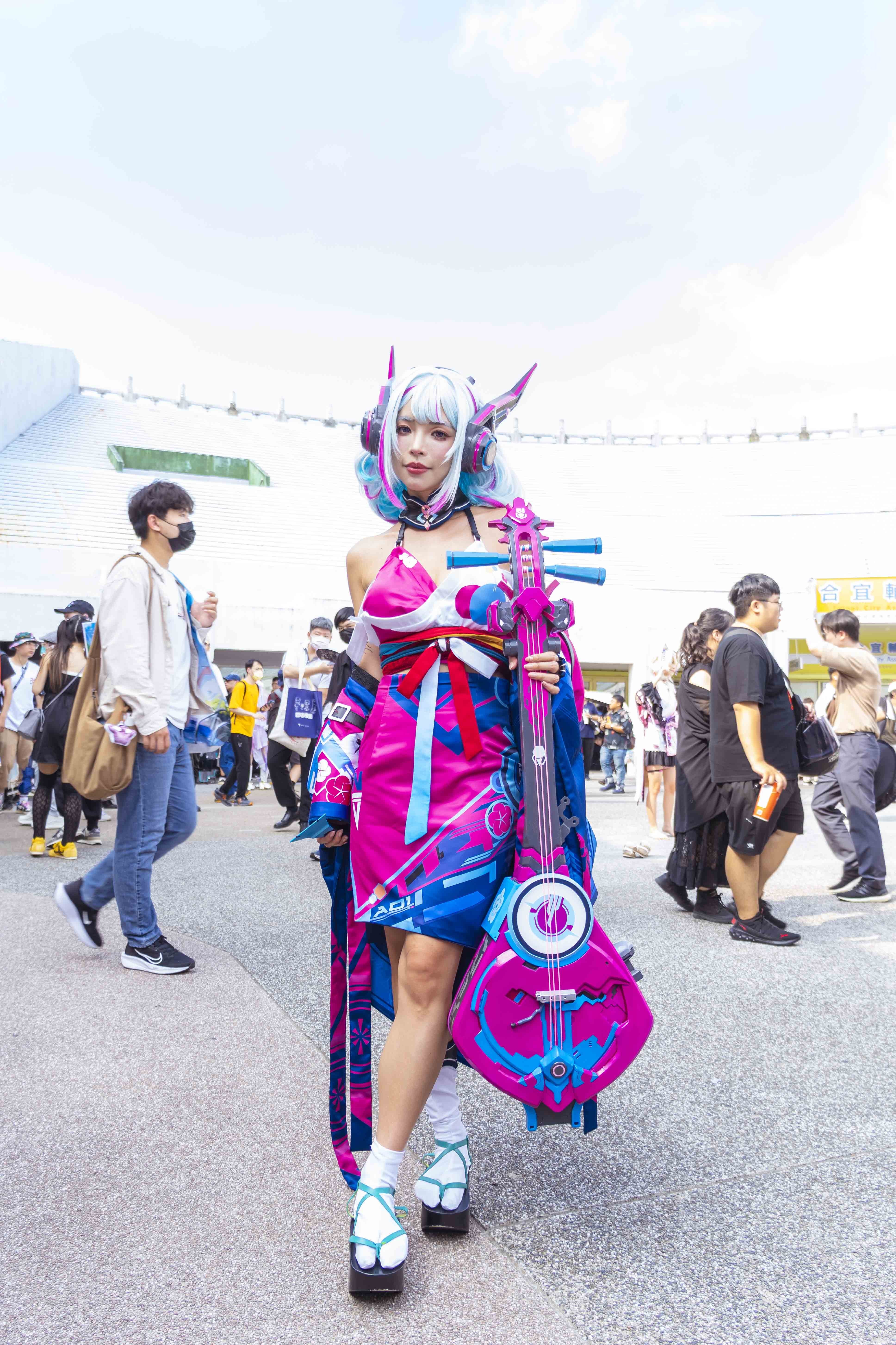 開拓動漫祭／不只人氣 Coser 齊聚，更驚見知名 YouTuber！「一隻阿圓」扮演的最新虛擬偶像到底是誰？