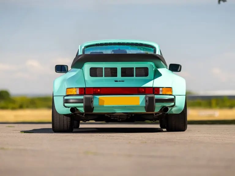 史上最稀有保時捷 911 拍賣破 6300 萬!傳奇背景曝光號稱「公路版 F1 野獸」!