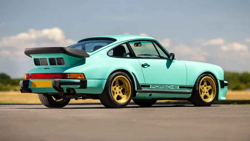 史上最稀有保時捷 911 拍賣破 6300 萬!傳奇背景曝光號稱「公路版 F1 野獸」!