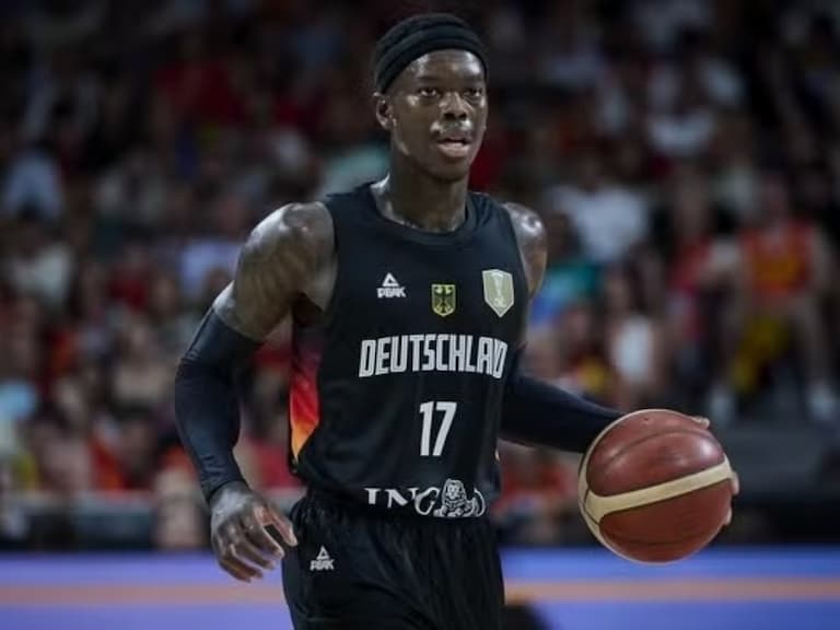 Dennis Schroder 歐錦賽遭球迷「學猴叫」種族歧視！憤怒表示「我絕對不能接受！」