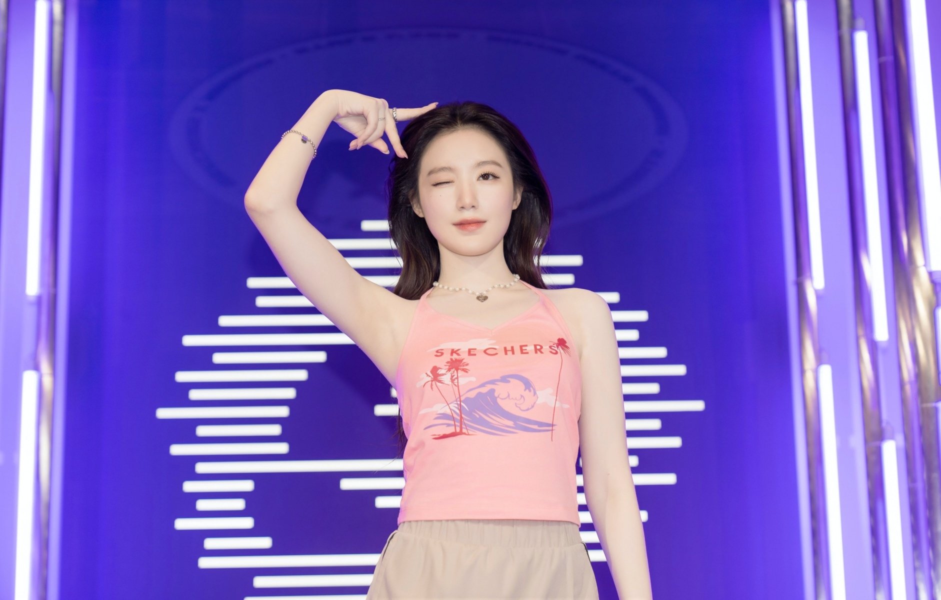 舒華現身信義 A11 人氣爆棚！SKECHERS「我的舒式主場」快閃店活動資訊一次看！