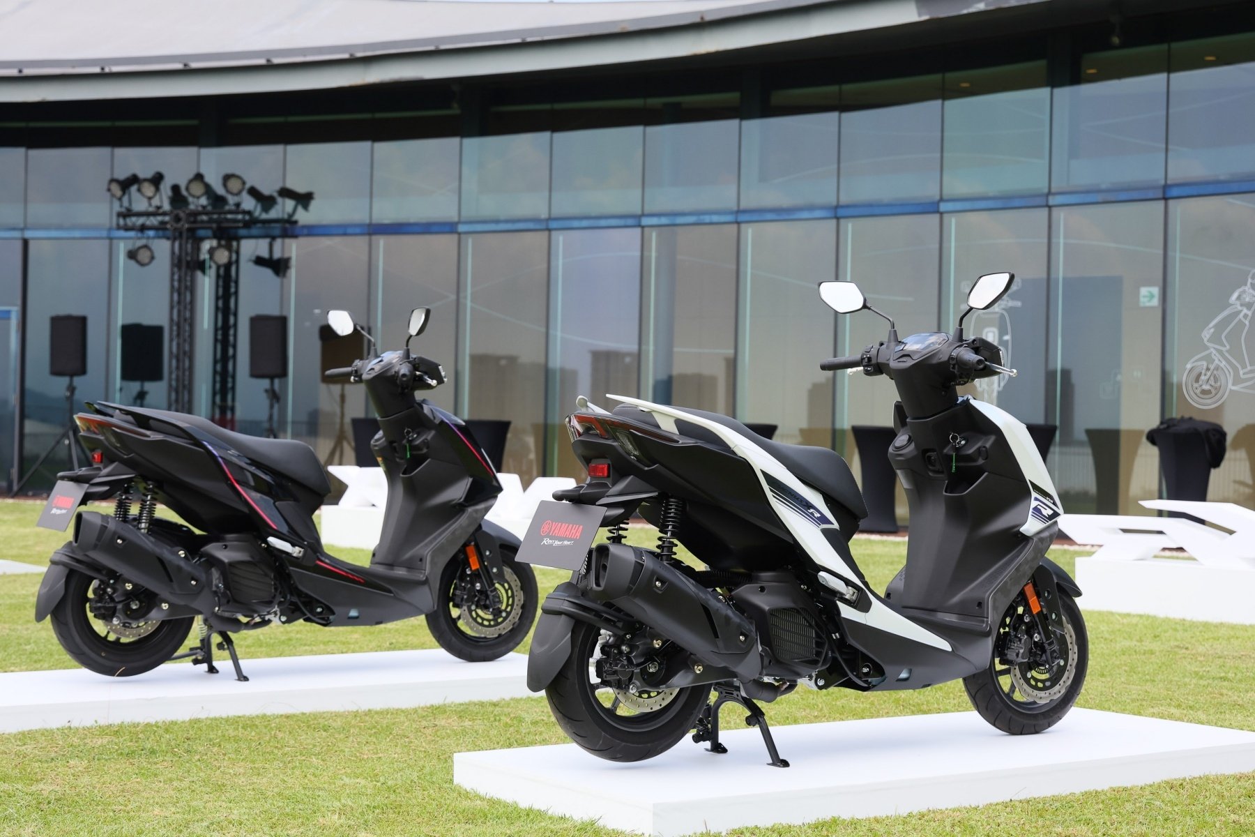 YAMAHA 勁戰七代正式發表 9.45 萬起！全新電動 CUXiE、NMAX 同步登場！