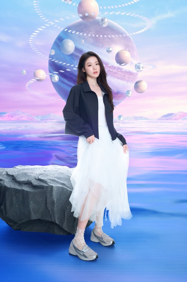 i-dle 舒華 SKECHERS 代言同款推薦一次看!德訓鞋、樂福鞋⋯不用 3 千元就能入手!