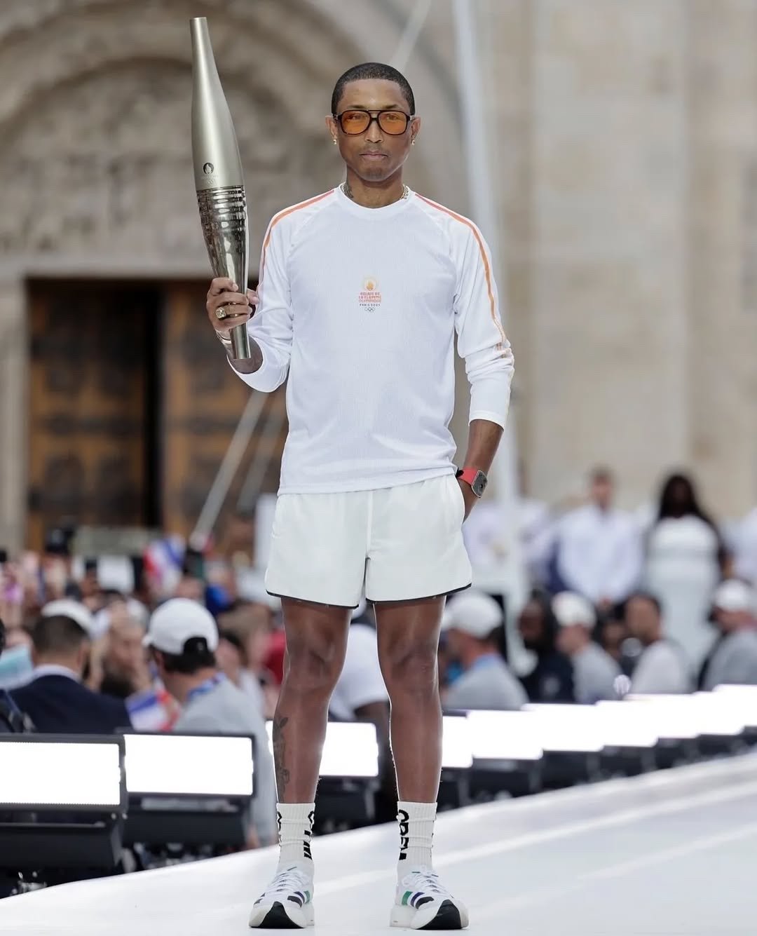 Pharrell Williams x adidas Adizero EVO SL Earth 跑鞋發表！菲董美學注入讓你日常跑步也時尚！