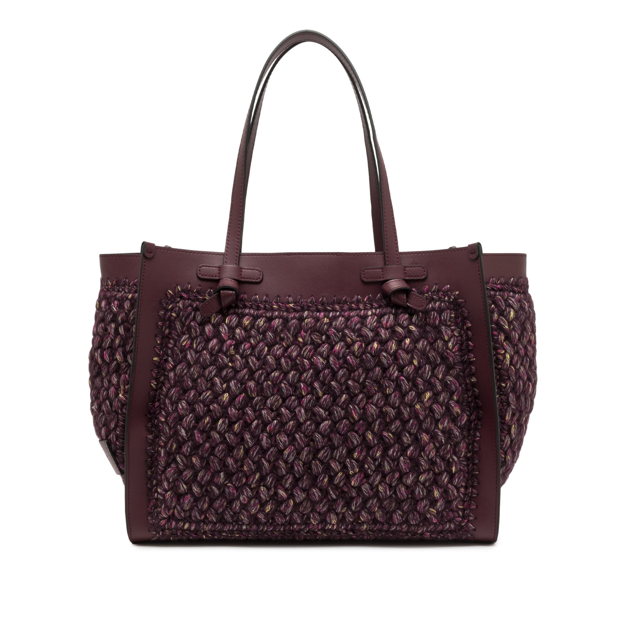Gianni Chiarini 2025秋冬Marcella系列首波形象釋出 以材質與色彩詮釋冬季情感的溫度與力量