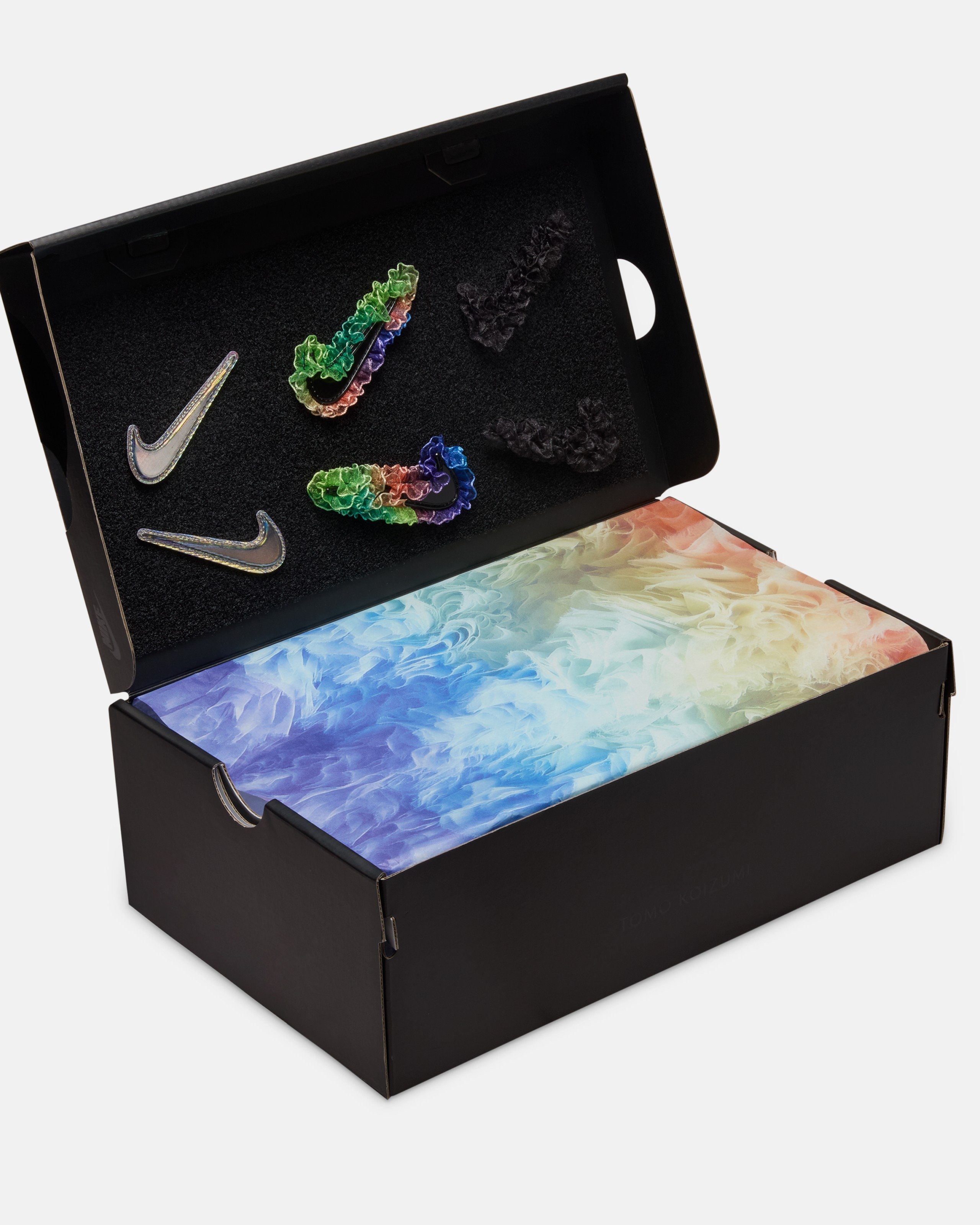 Tomo Koizumi x Nike Air Superfly 正式發表！受日本漫畫啟發、鮮豔變色材質注入超吸睛！