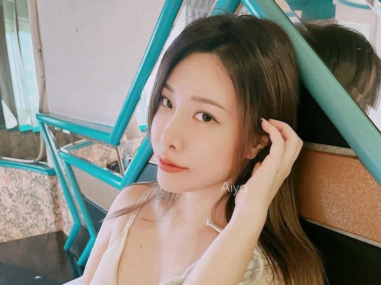 SWAG素人女優冠軍艾悠日本出道！同框千歲小梅羞曝：講日文比拍片難！【老司J開車】