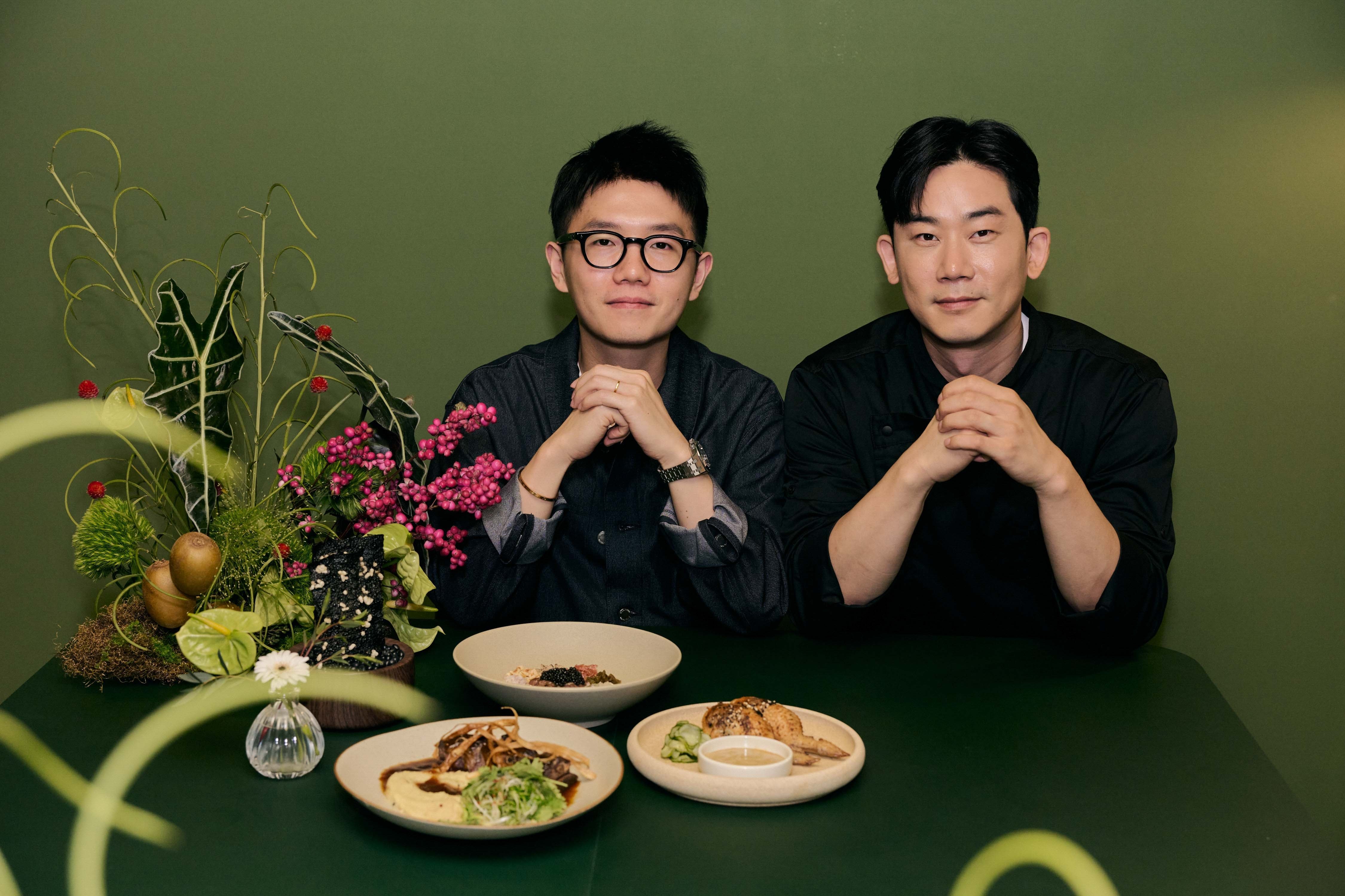 嵩 sung  ×《黑白大廚》林熙元打造「有形無界」味覺詩篇！TWICE 子瑜驚豔同款素食生魚片台灣也吃得到！
