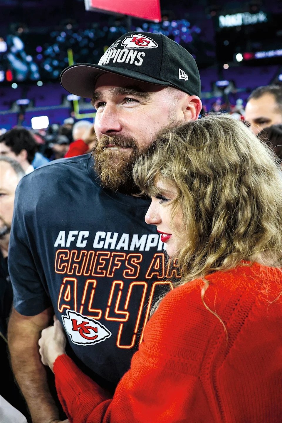 泰勒絲、Travis Kelce 才剛訂婚！準婆婆急催生：「想抱孫！」