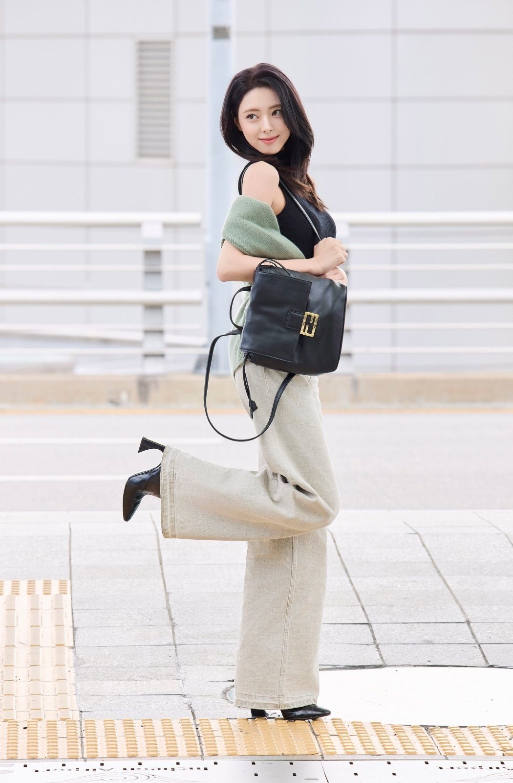 申有娜