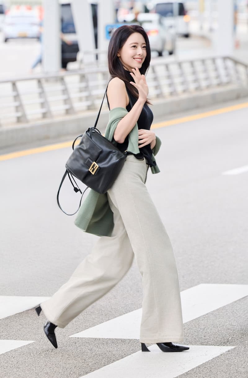 申有娜