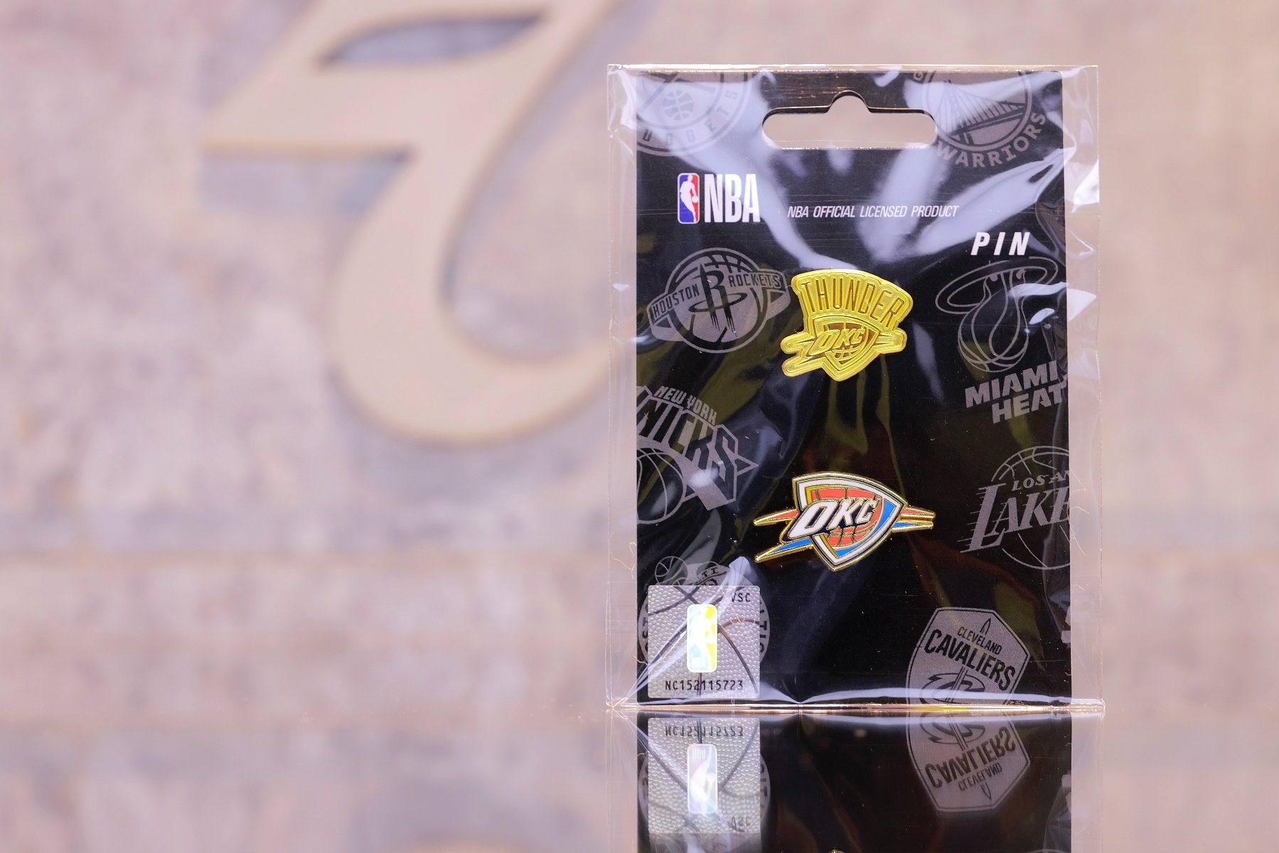 SGA 簽名球鞋 NBA Store 台北搶先預覽！巨大化 Converse SHAI 001 太吸睛！
