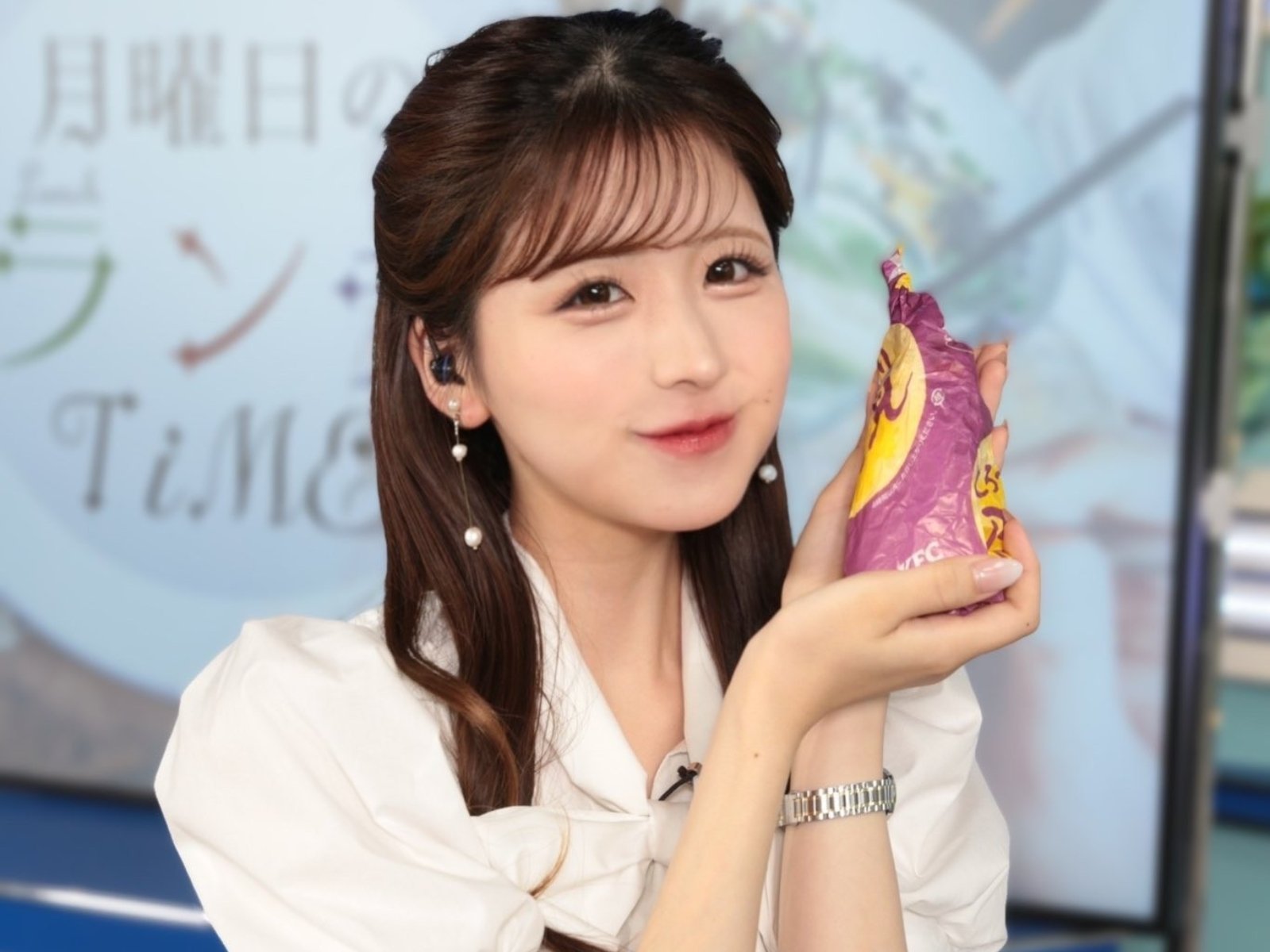 日本蘿莉主播「小林李衣奈」呆萌播報暴紅， 網友狂刷一排可愛瘋了！【野生抓正妹】