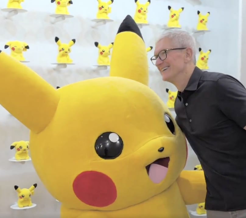 蘋果執行長提姆庫克 Tim Cook 日本行與皮卡丘相見歡！X 連發遊記引熱議！