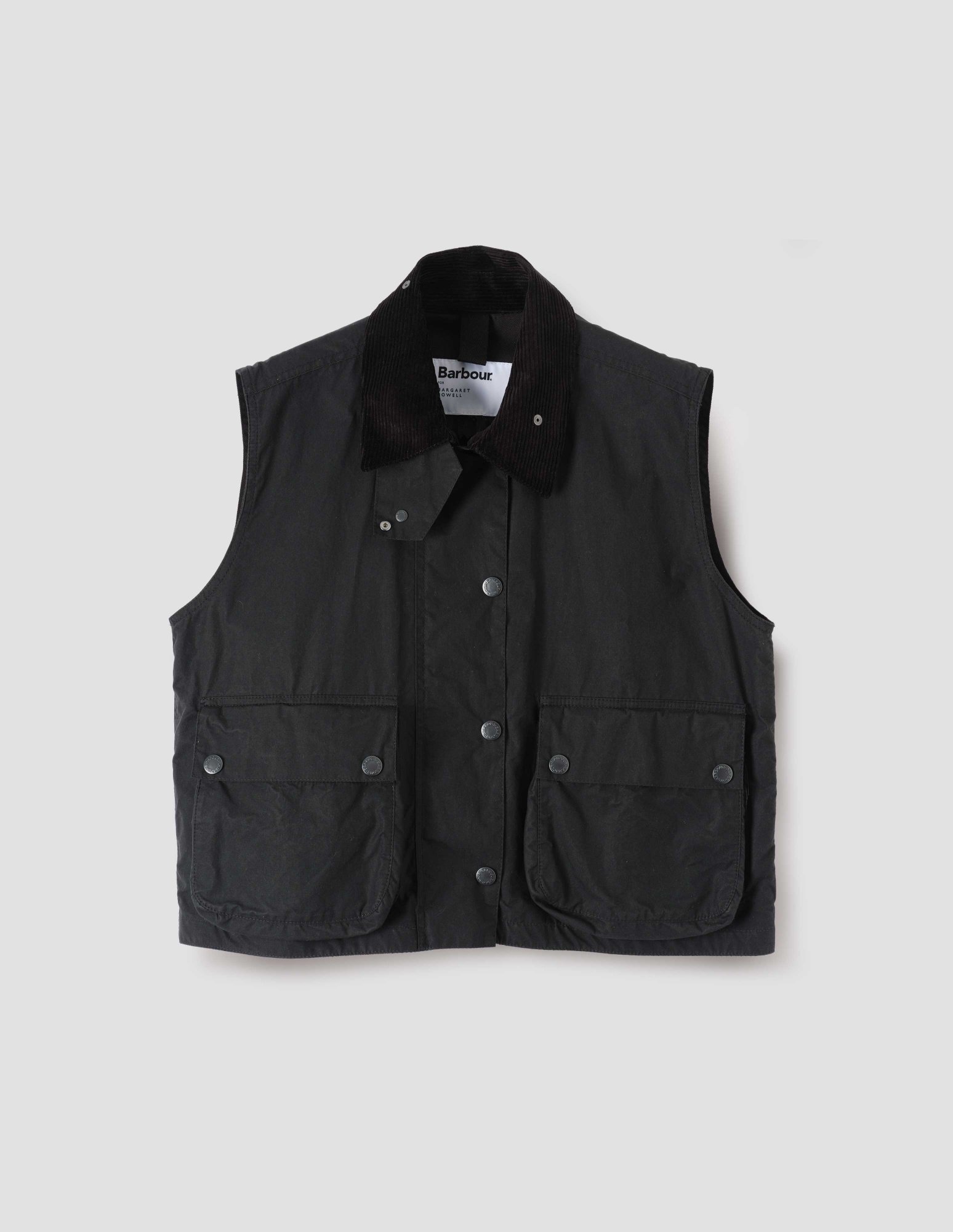 Barbour攜手Margaret Howell推出AW25聯名系列