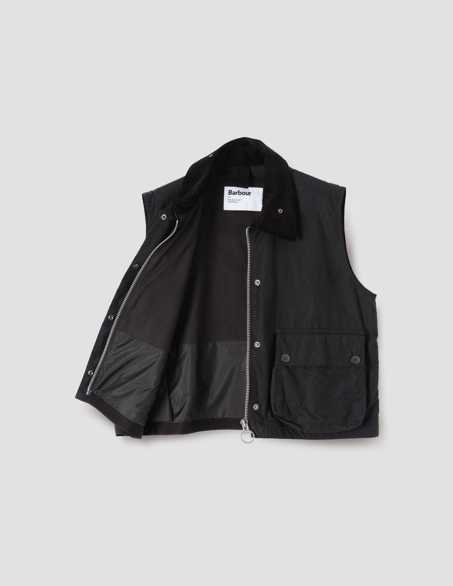 Barbour攜手Margaret Howell推出AW25聯名系列