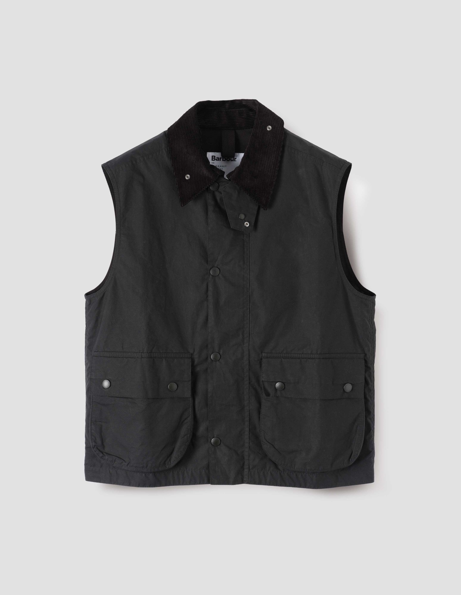 Barbour攜手Margaret Howell推出AW25聯名系列