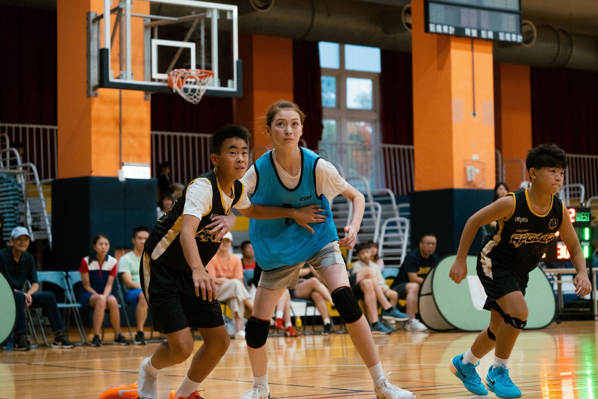 U19 籃球聯盟/混血女將石書易 11 歲身高 181 公分!台灣籃壇未來新生代焦點!