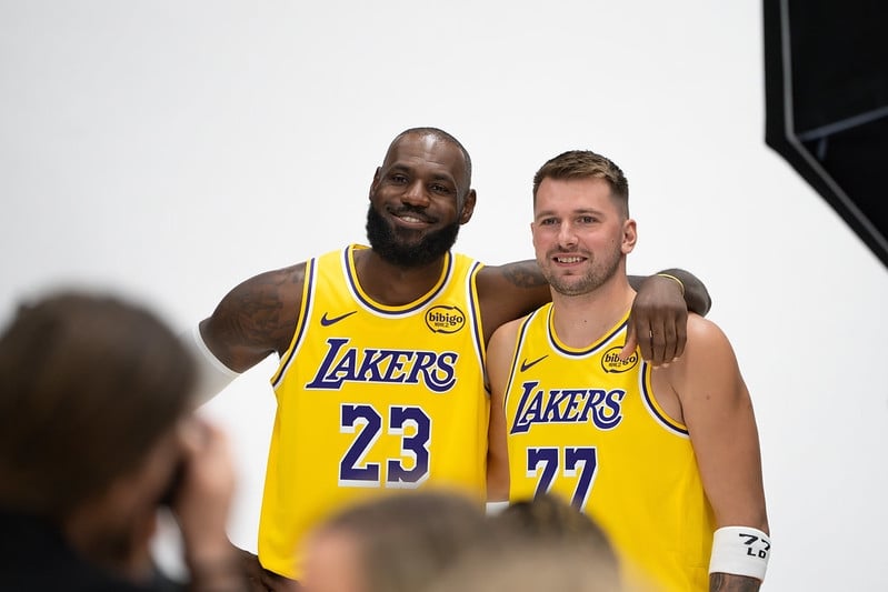 NBA／詹皇正式迎來第 23 賽季成史上第一人！現身湖人媒體日坦言「不擔心合約問題！」