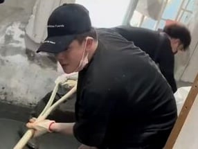 孫生花蓮救災吸煙遭批作秀！本人親回：「我們是來真的！」
