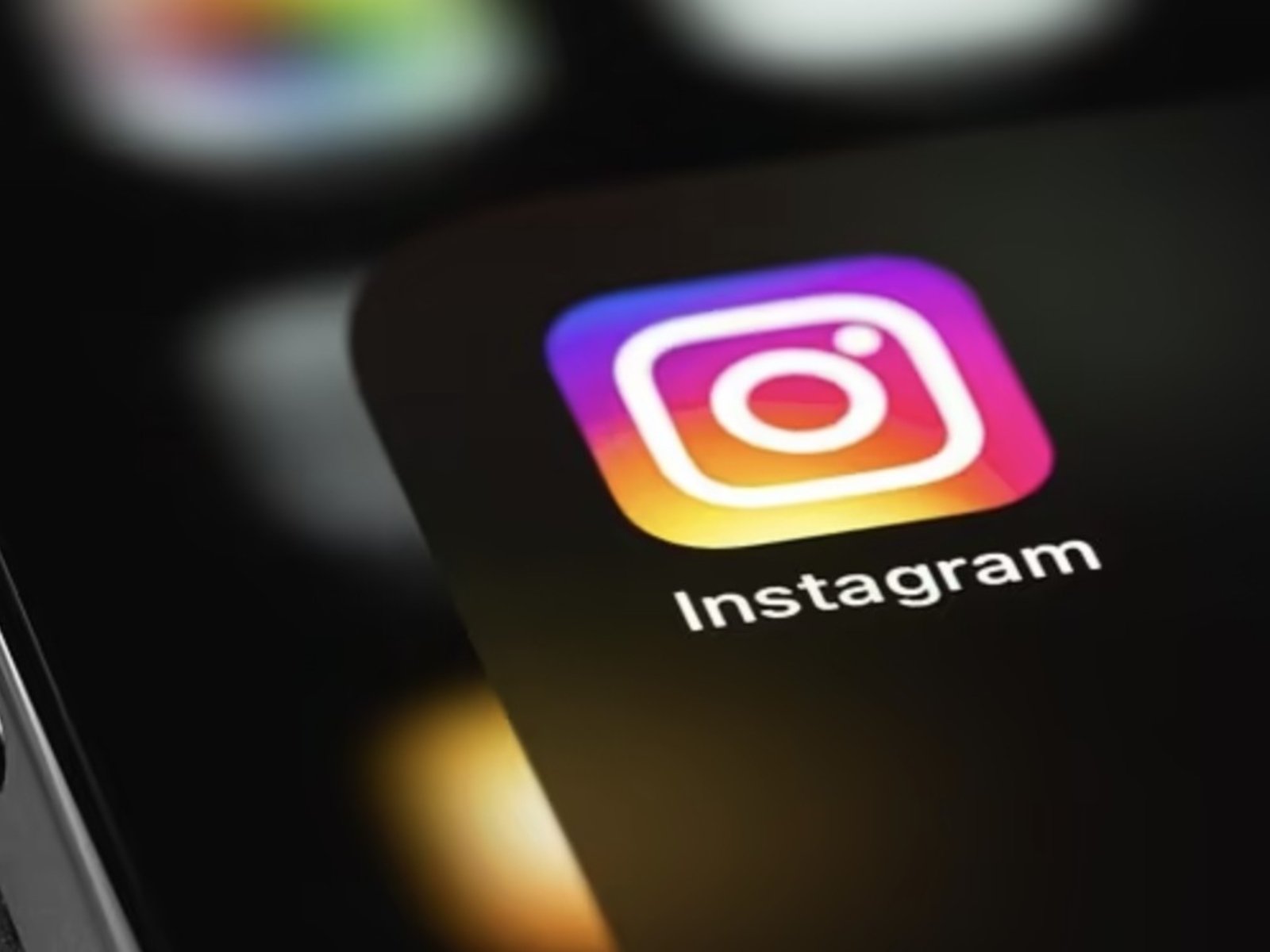 Instagram 負責人親自破解都市傳說！表示：「我們並沒有在竊聽你手機的麥克風。」