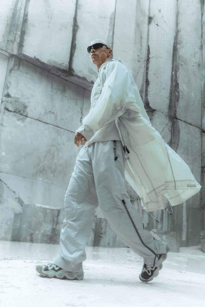 OAKLEY 服裝領域完全展開！2025 秋冬系列將戶外、科技、實驗性完美融合！