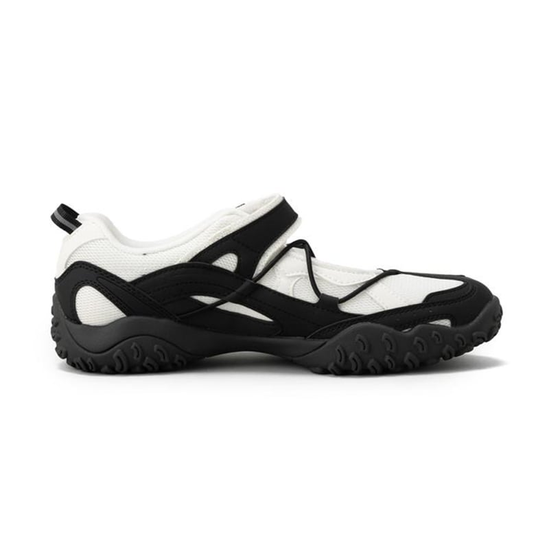 2025 年高顏值「瑪莉珍運動鞋」10 雙盤點！HOKA、NB、adidas⋯機能與時尚兼具的最火單品！