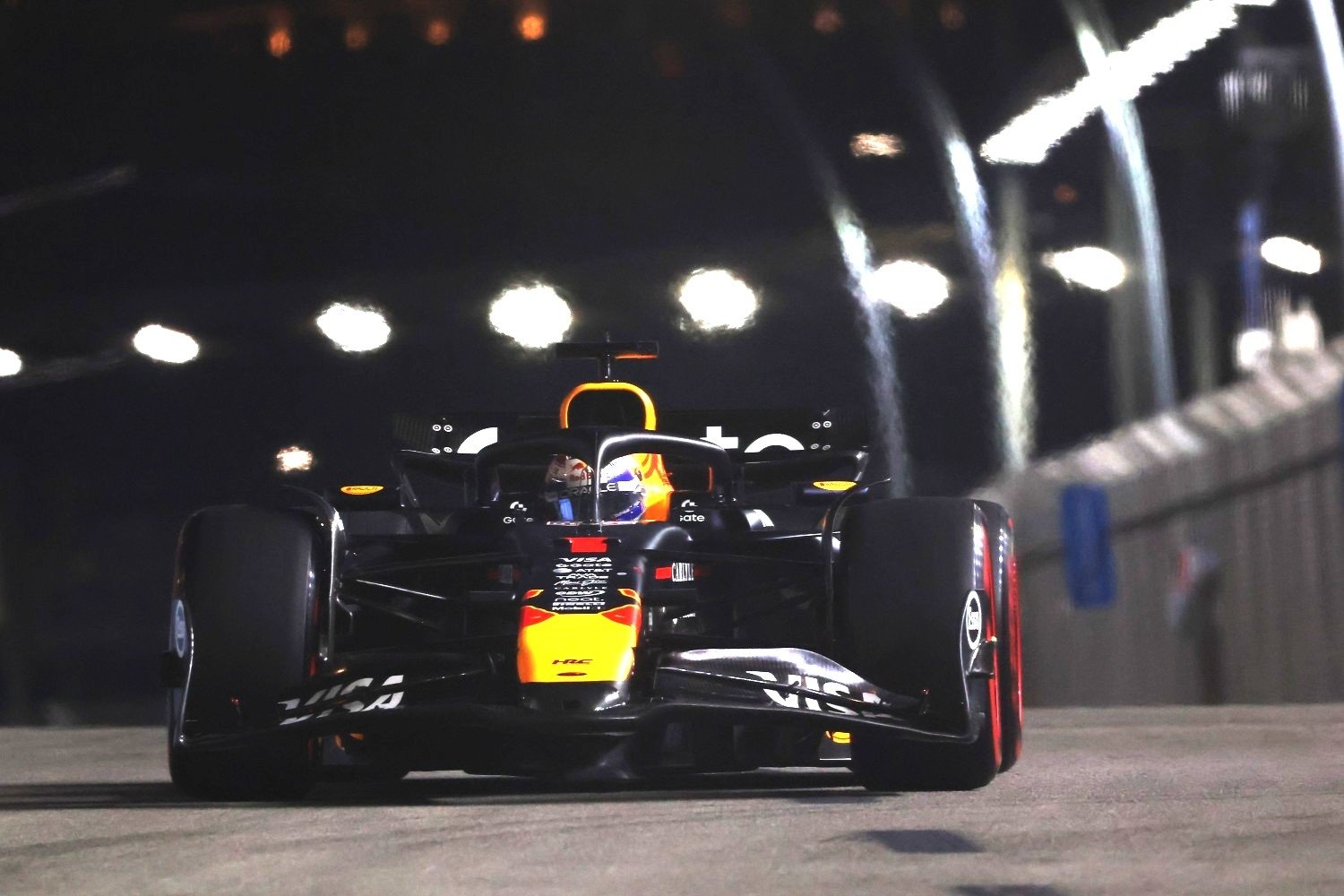 F1/Max Verstappen 新加坡站再度無緣奪冠!被記者「針對提問」當場傻眼回擊!