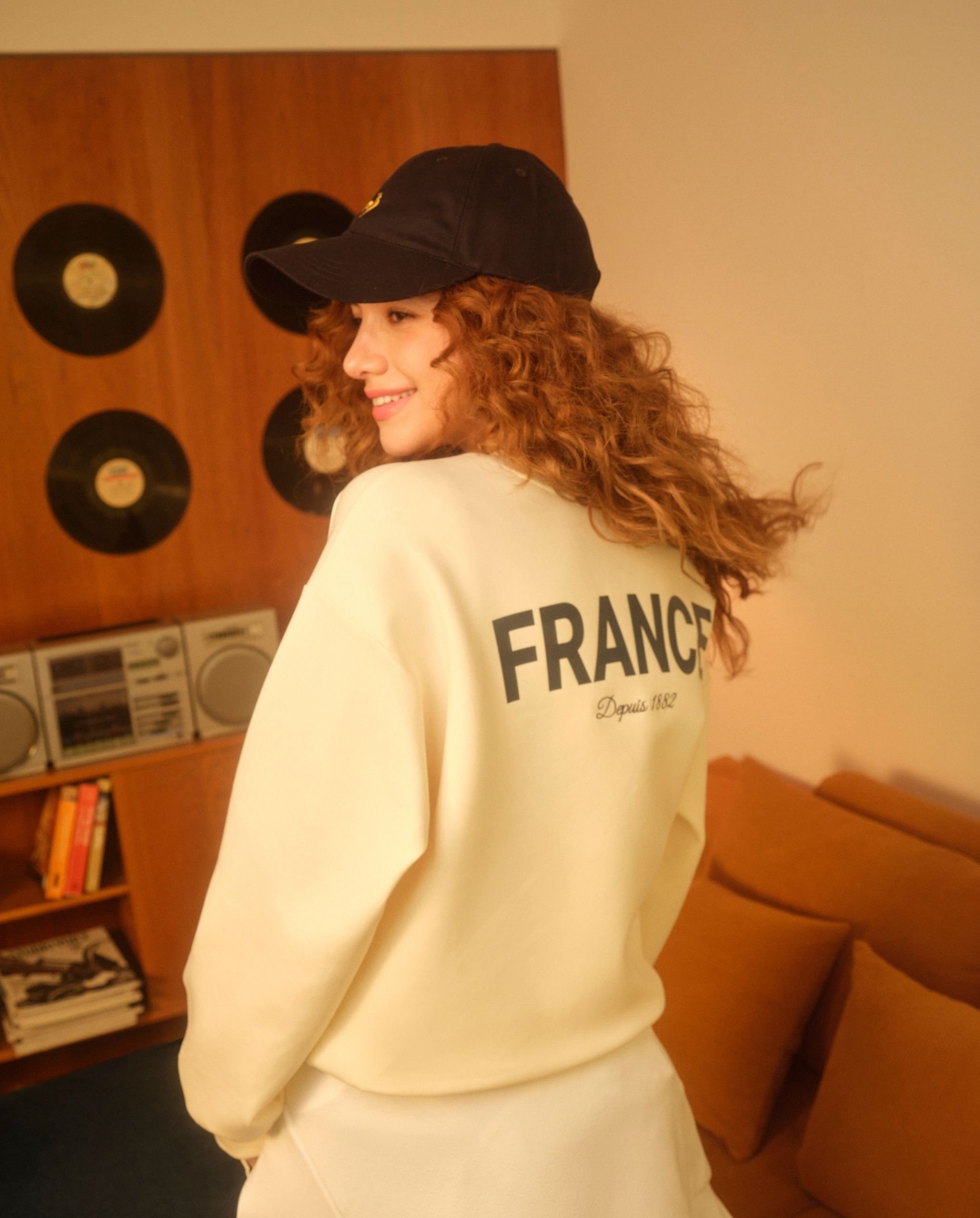 法式復古新主張！秋日穿搭跟著 le coq sportif Back to 90’s SPORT ，從運動場到街頭，經典優雅一次到位！