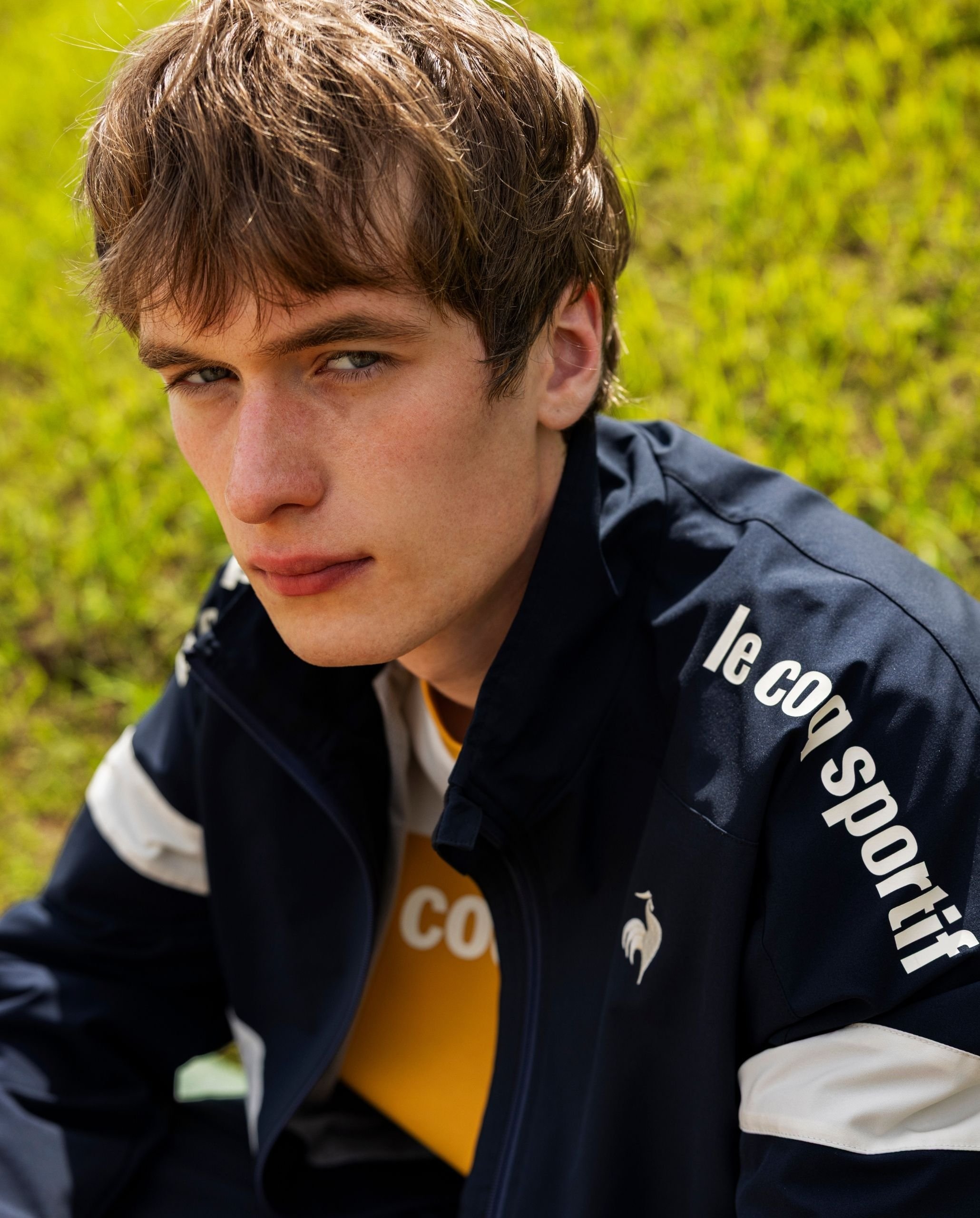 法式復古新主張！秋日穿搭跟著 le coq sportif Back to 90’s SPORT ，從運動場到街頭，經典優雅一次到位！